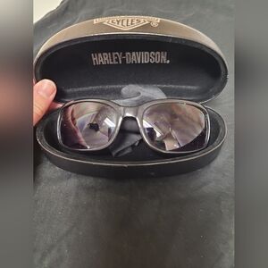 Harley-Davidson Black Sunglasses with Case